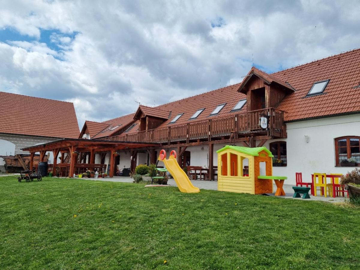 Penzion U Farmare Chotoviny Zewnętrze zdjęcie